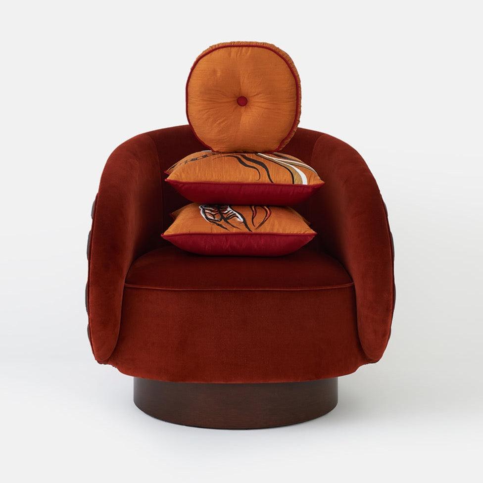 Ateş Çemberi El Boyaması İpek Şantuk Yastık