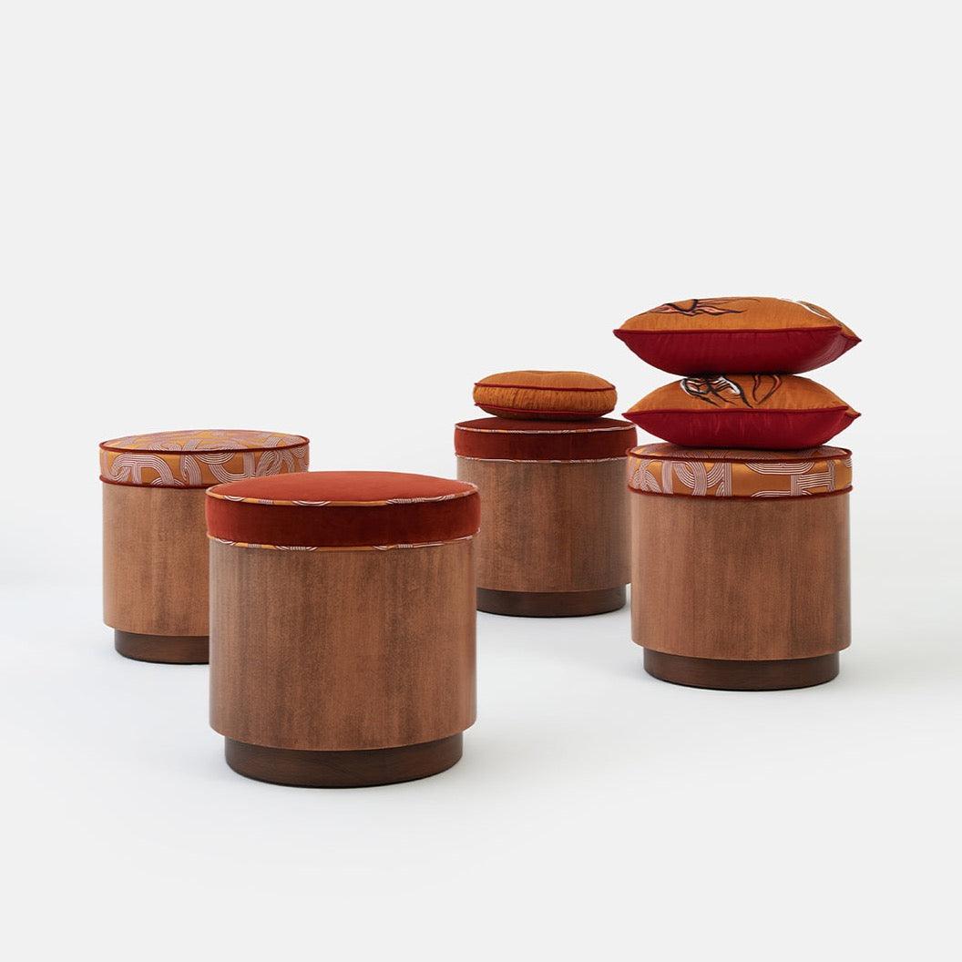 Çember Desen Detaylı Ahşap Puf