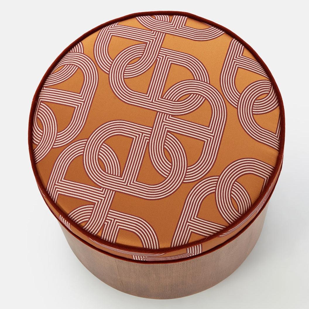 Çember Desen Detaylı Ahşap Puf