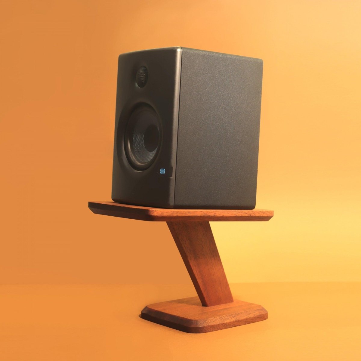 Chain No.8 Maun Hoparlör Standı