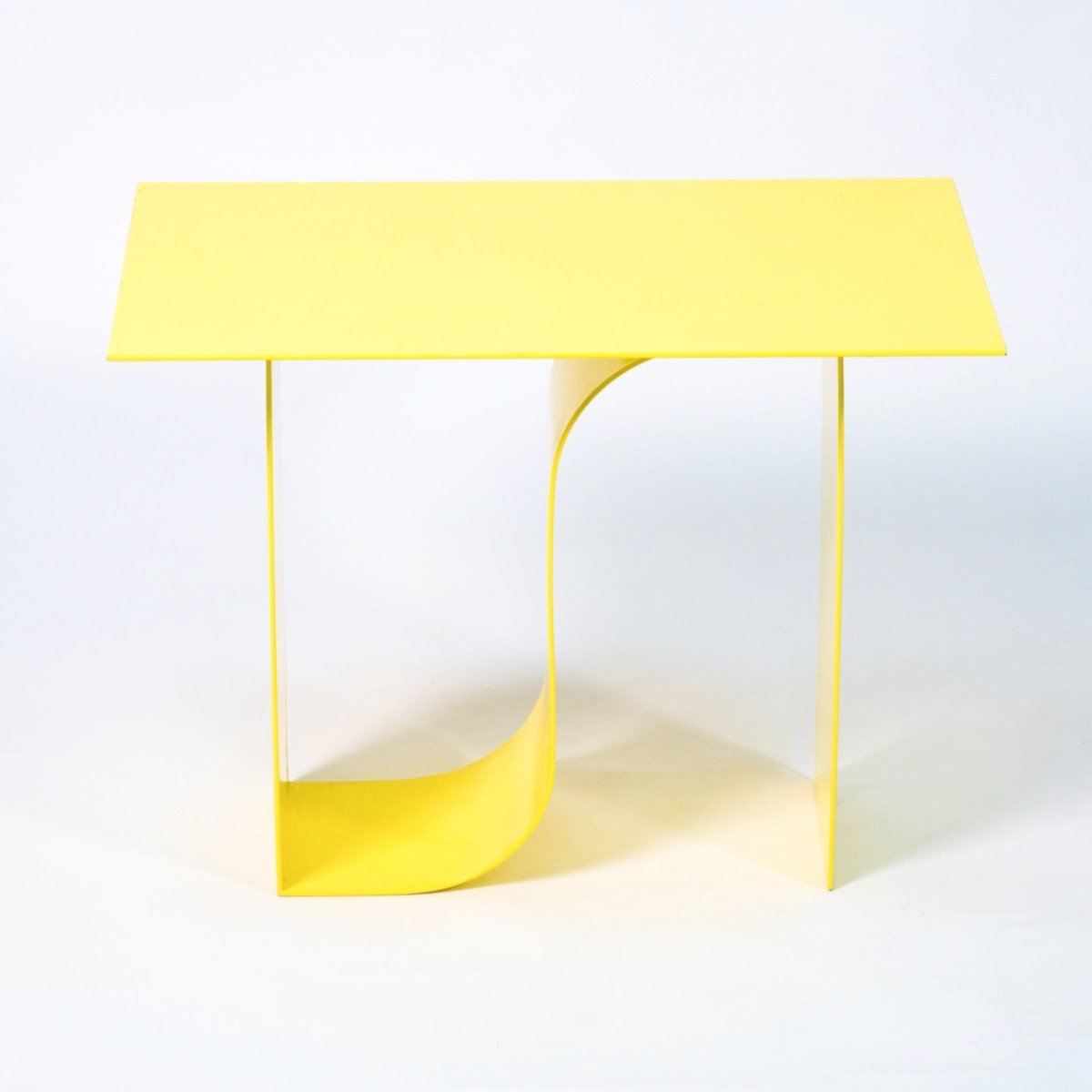 Curve No.2 Dergilik / Yan Sehpa Sarı