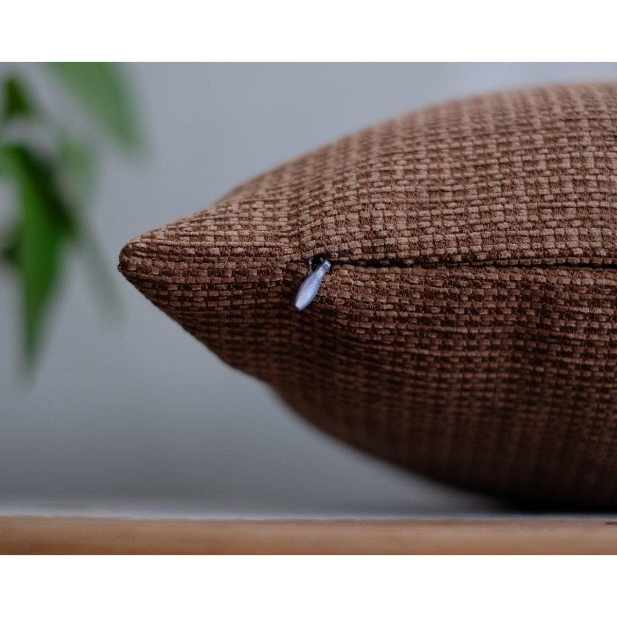 Dokulu Çikolata Kahvesi Kadife Kırlent Kılıfı