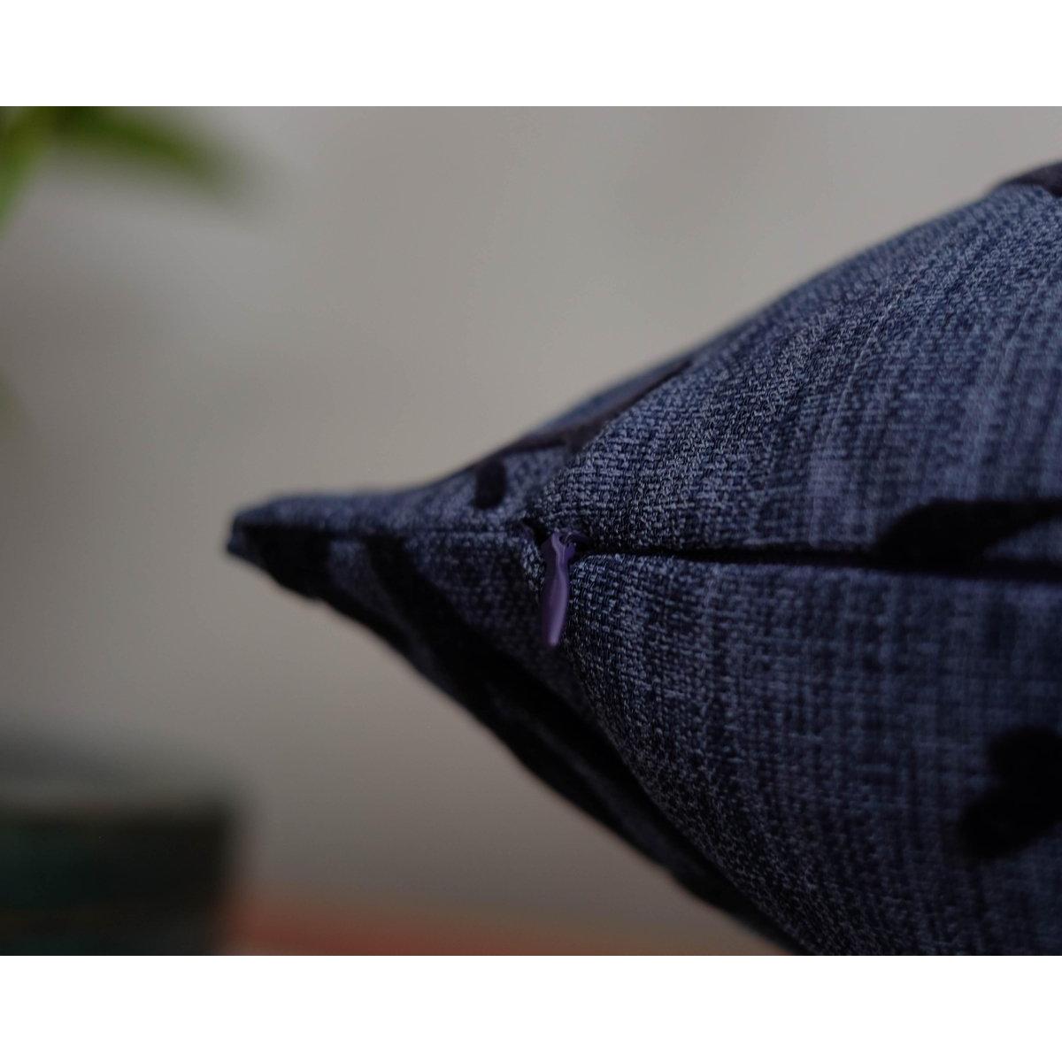 Koyu Mavi Kadife Dallar Modern Kırlent Kılıfı