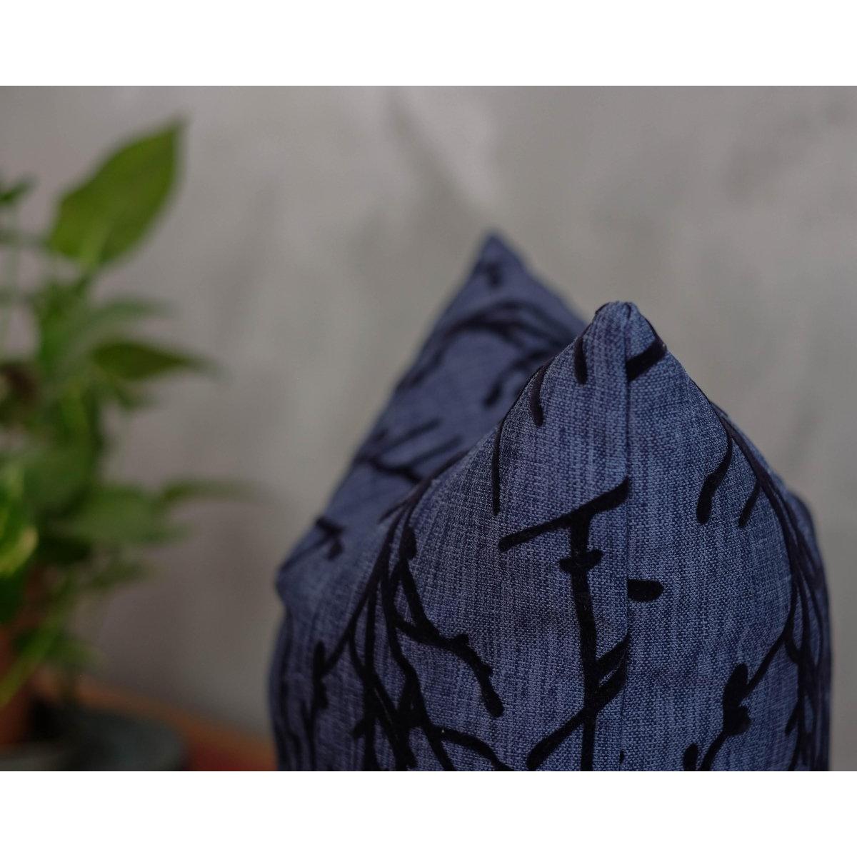 Koyu Mavi Kadife Dallar Modern Kırlent Kılıfı