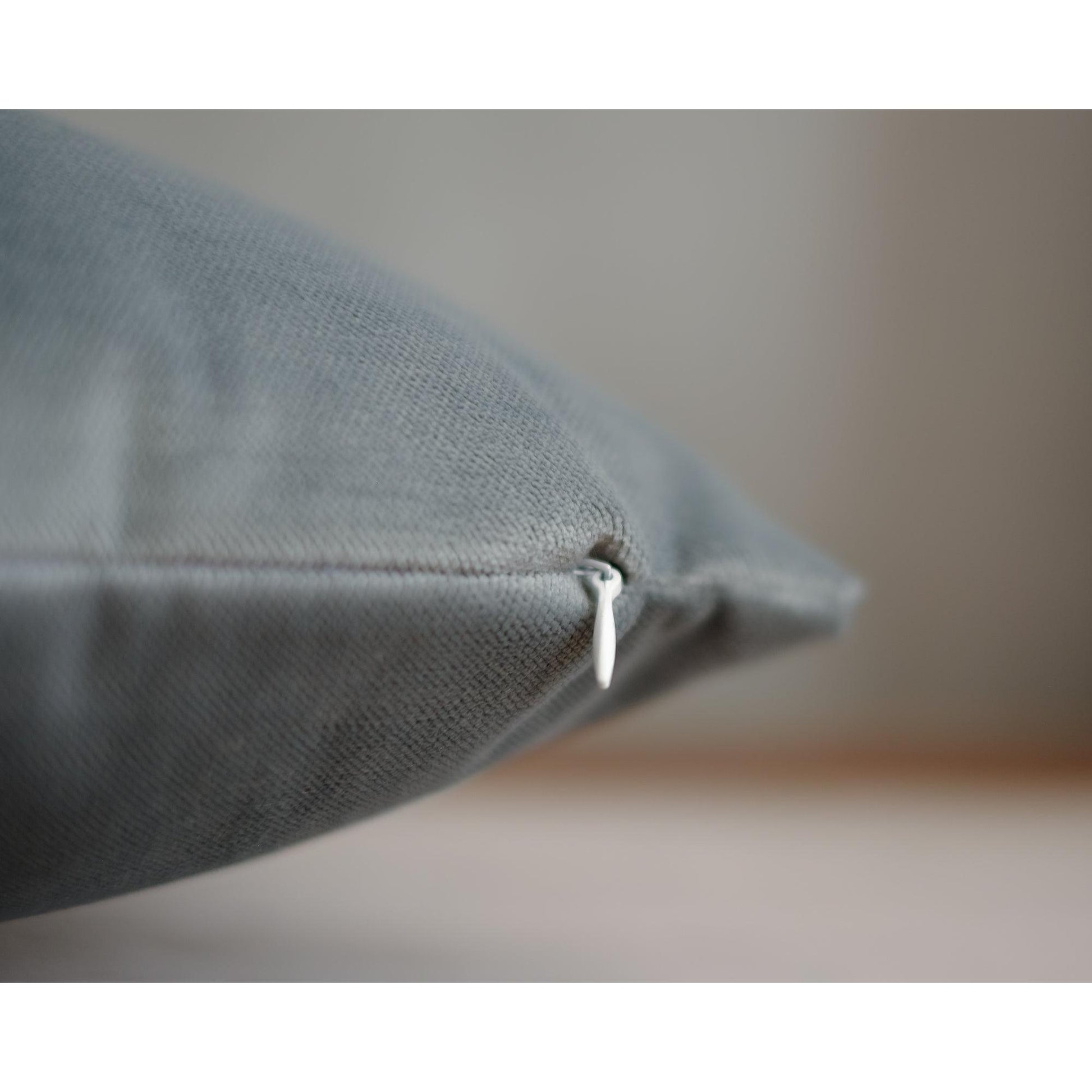 Persan Kumaş, Buz Mavisi Mat Kadife Yastık Kılıfı