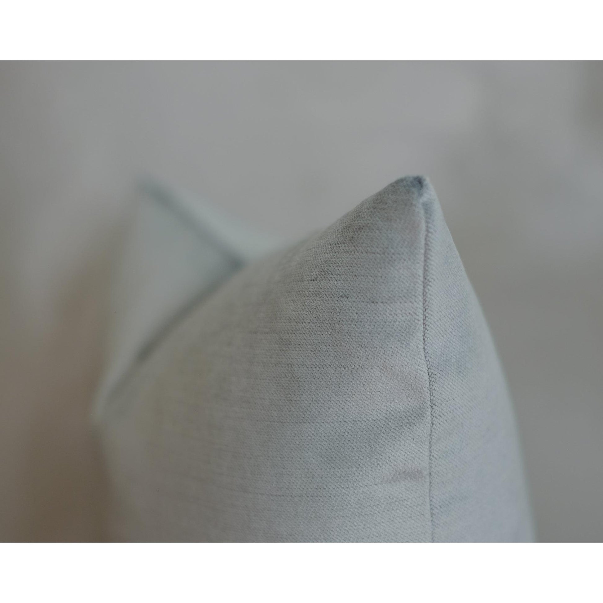 Persan Kumaş, Buz Mavisi Mat Kadife Yastık Kılıfı