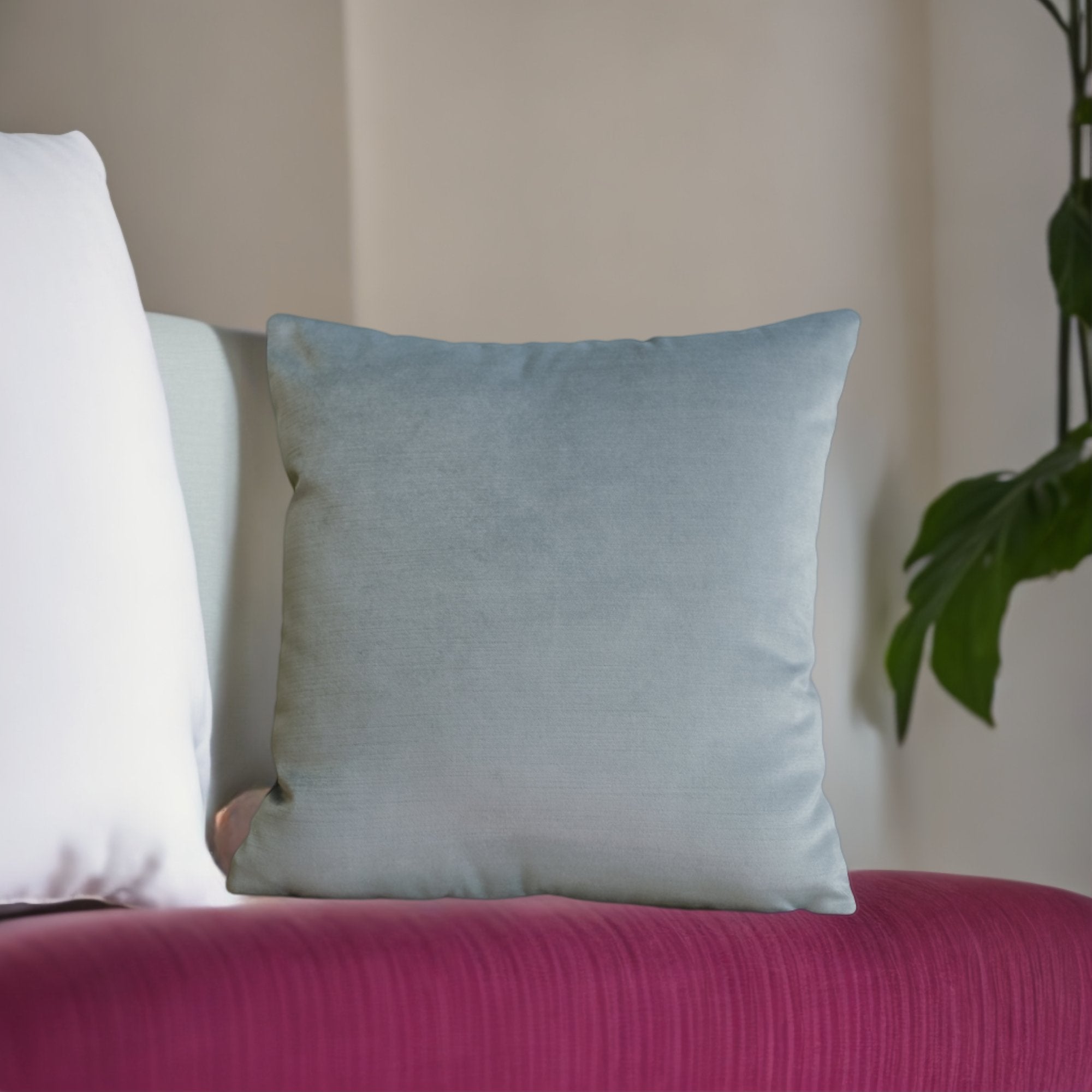 Persan Kumaş, Buz Mavisi Mat Kadife Yastık Kılıfı