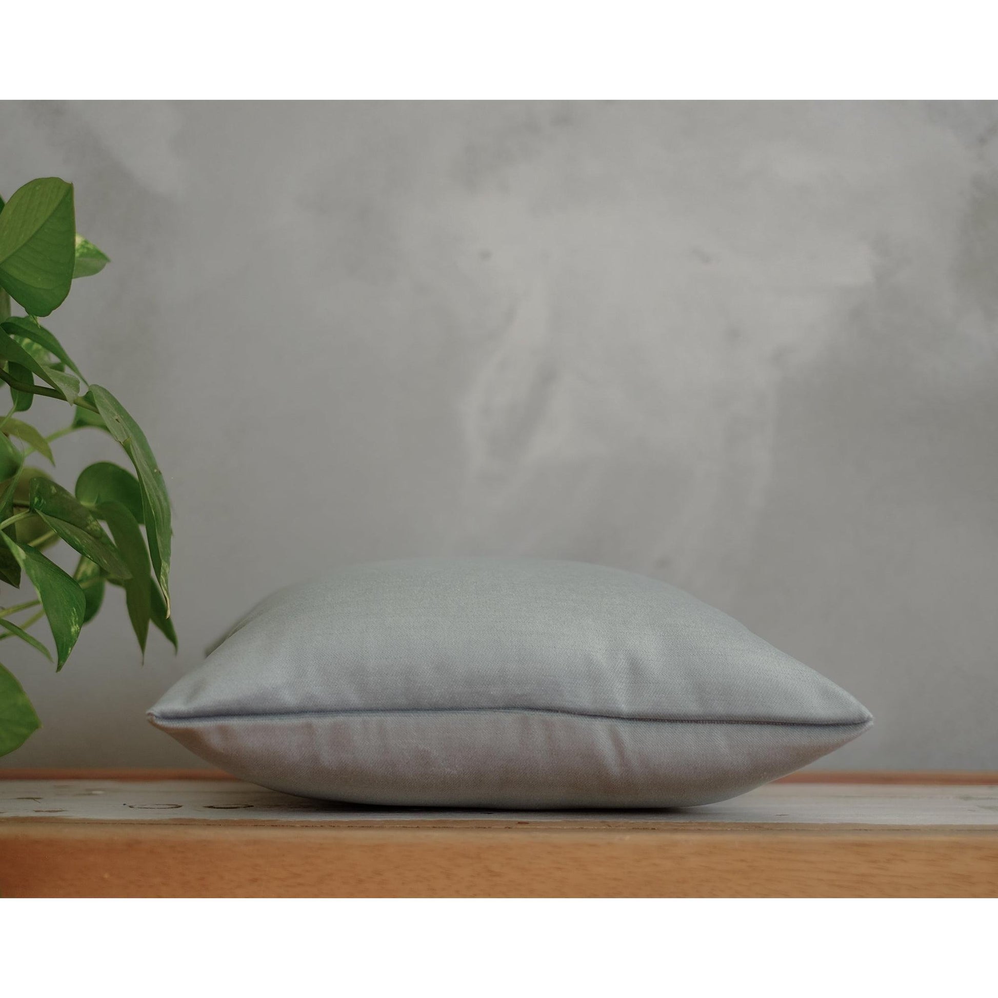 Persan Kumaş, Buz Mavisi Mat Kadife Yastık Kılıfı