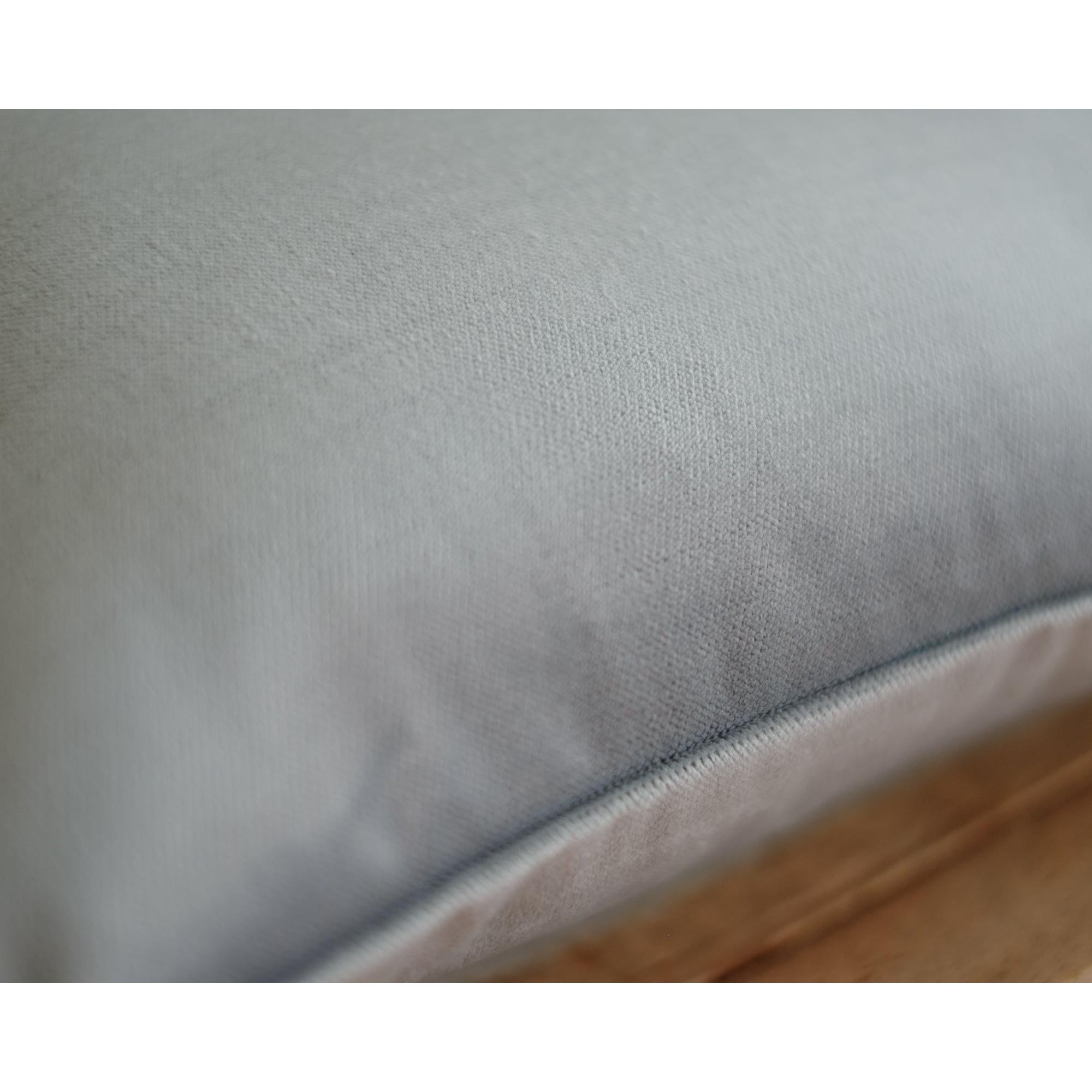 Persan Kumaş, Buz Mavisi Mat Kadife Yastık Kılıfı