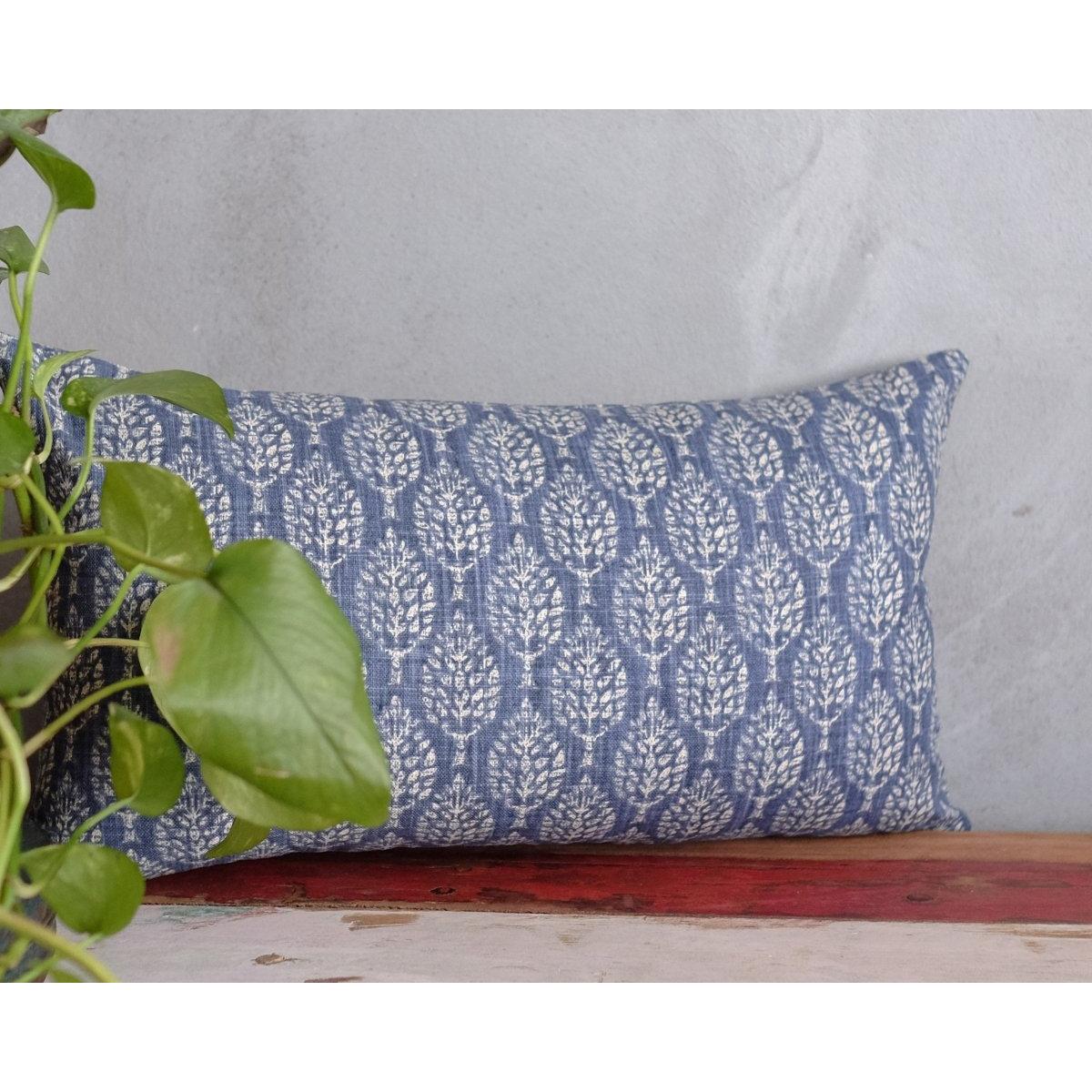 Scandinavian Mavi Dikdörtgen Yastık Kılıfı