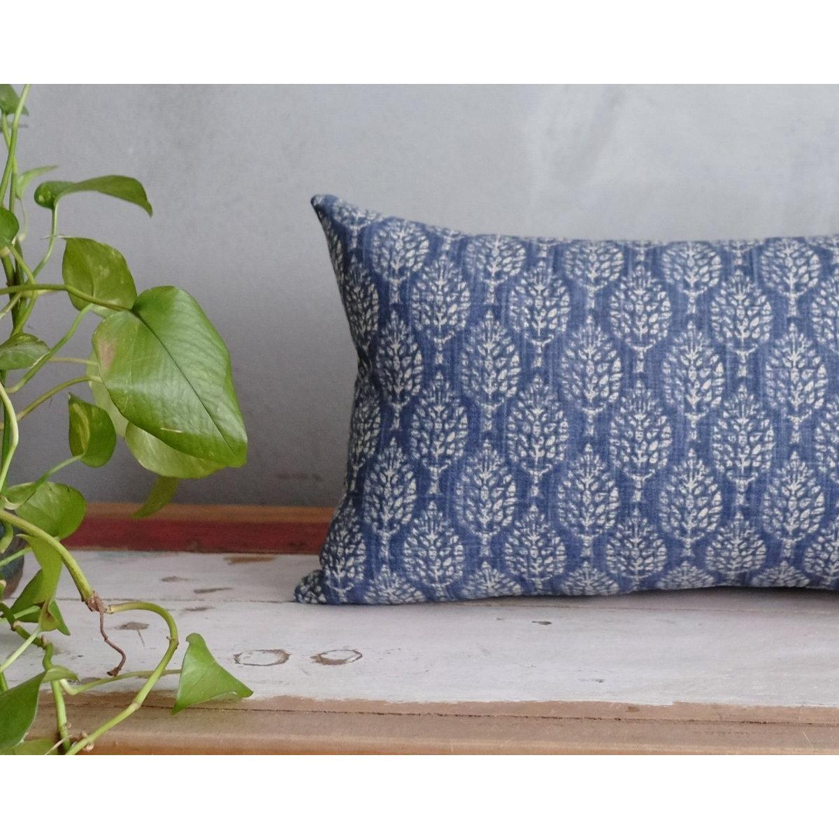 Scandinavian Mavi Dikdörtgen Yastık Kılıfı