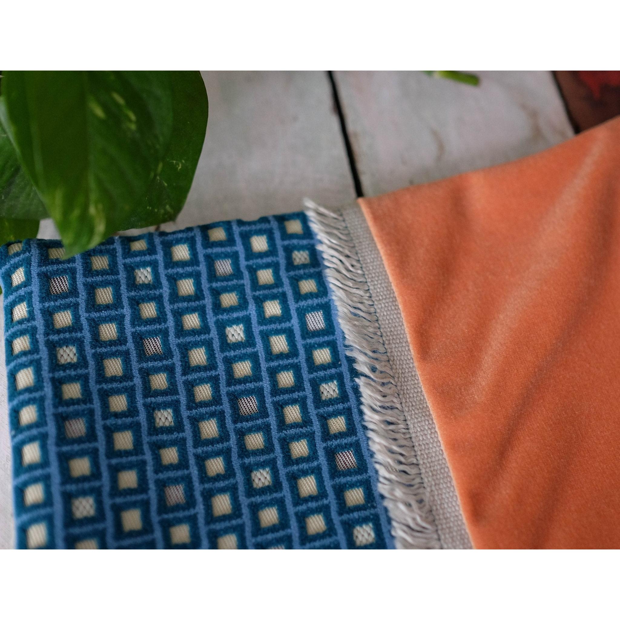 Somon & Petrol Mavisi Özel Tasarım Yastık Kılıfı