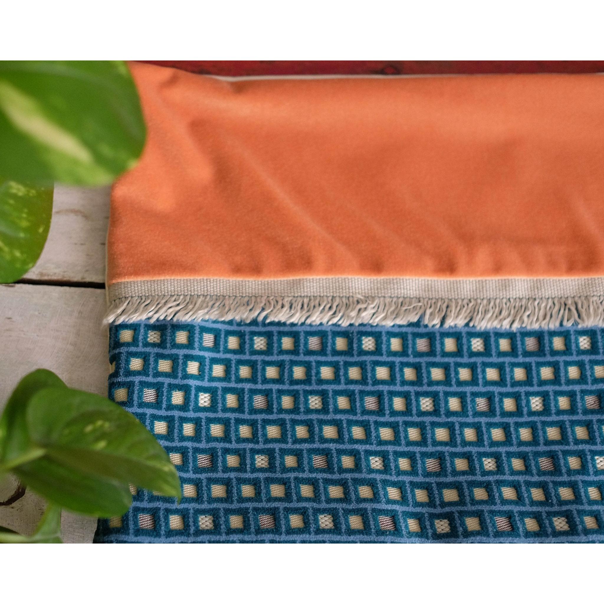 Somon & Petrol Mavisi Özel Tasarım Yastık Kılıfı