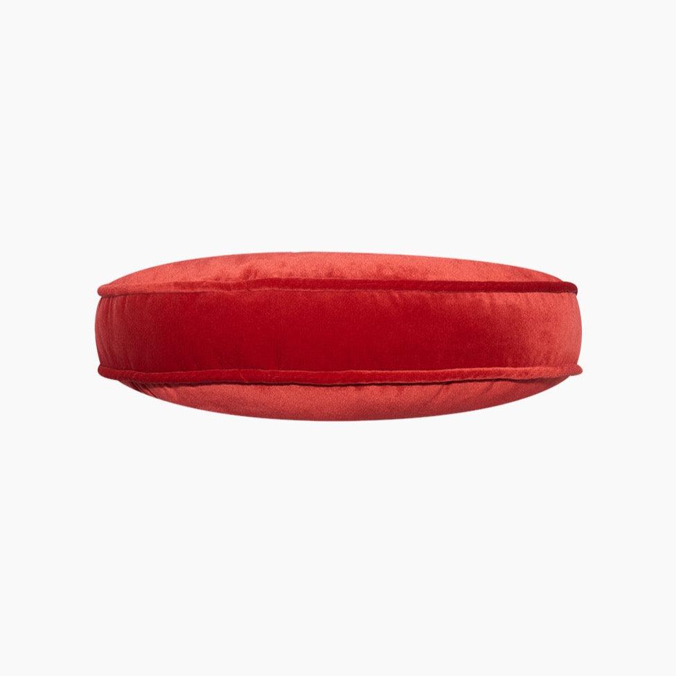 Yuvarlak Düğme Detaylı Kırmızı Kadife Kırlent