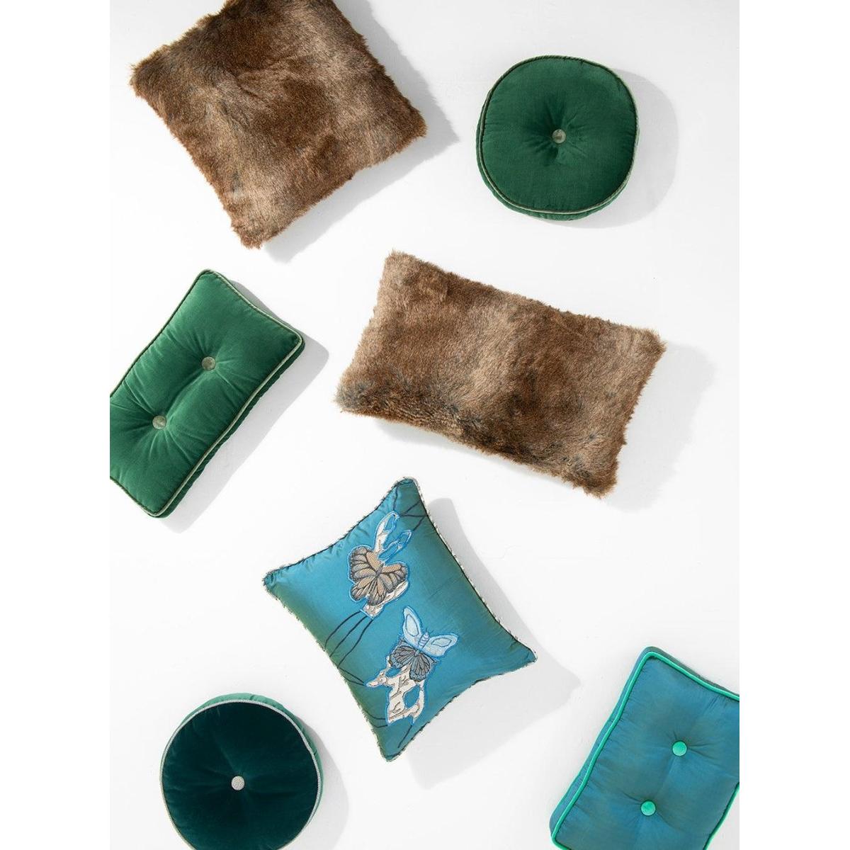 Yuvarlak Düğme Detaylı Yeşil Kadife Kırlent