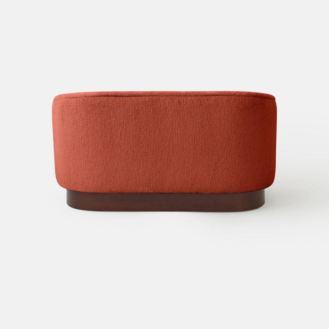 Cozy El Oyması Detaylı Terakota Ceviz Kaplama Kanepe