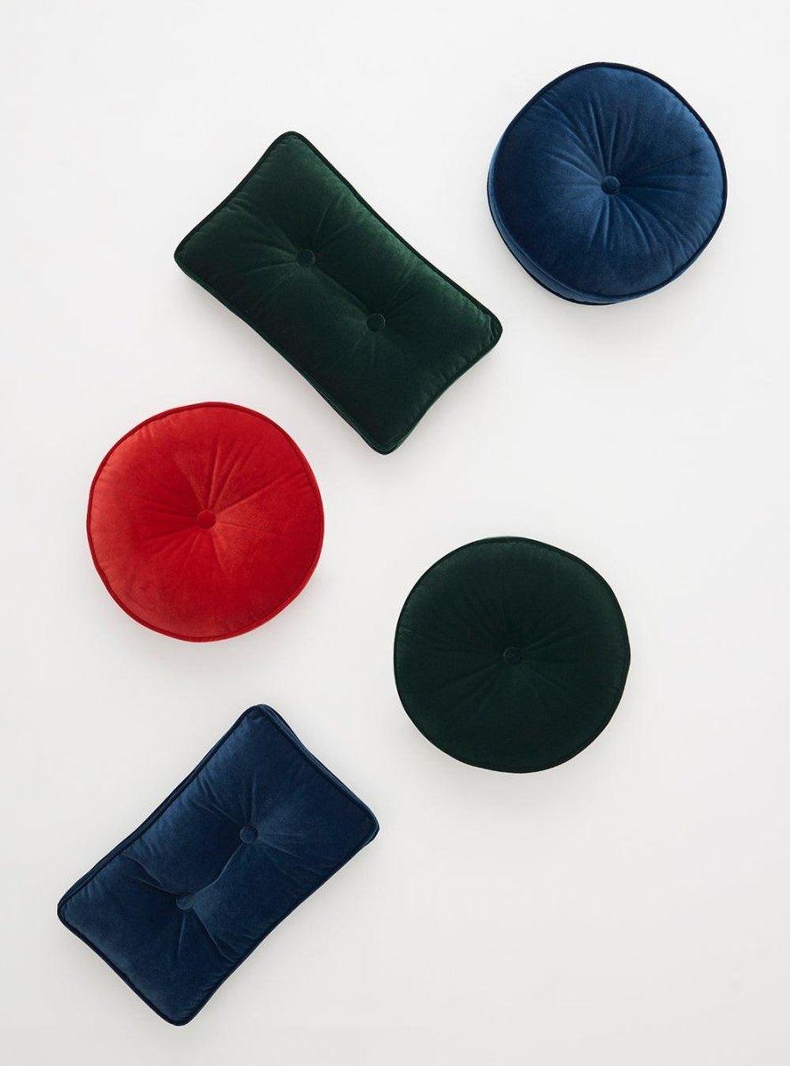 Yuvarlak Düğme Detaylı Yeşil Kadife Kırlent