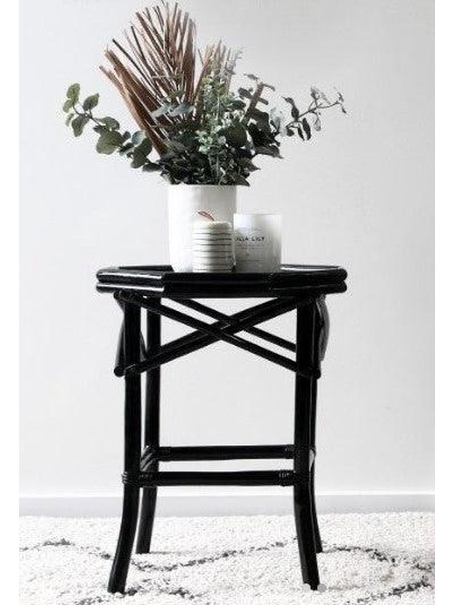 Classy Rattan Sehpa
