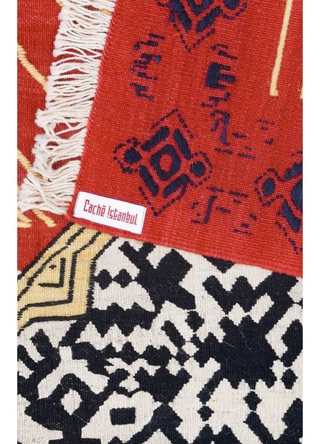 Caché Istanbul - QR HANDWOVEN RUG NO:2 - Kilim & Halı