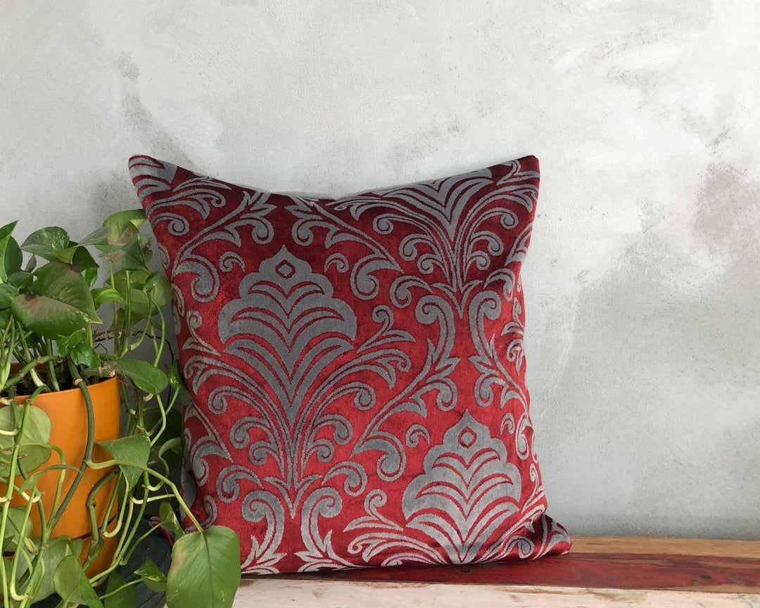 Damask Desenli Bordo Gri Kadife Yastık Kılıfı