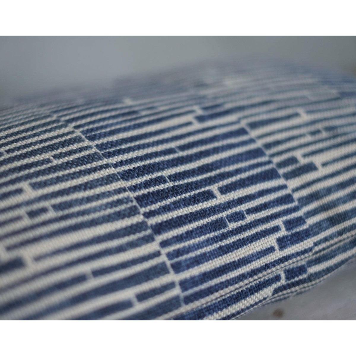 Lacivert Çizgili Keten Yastık Kılıfı