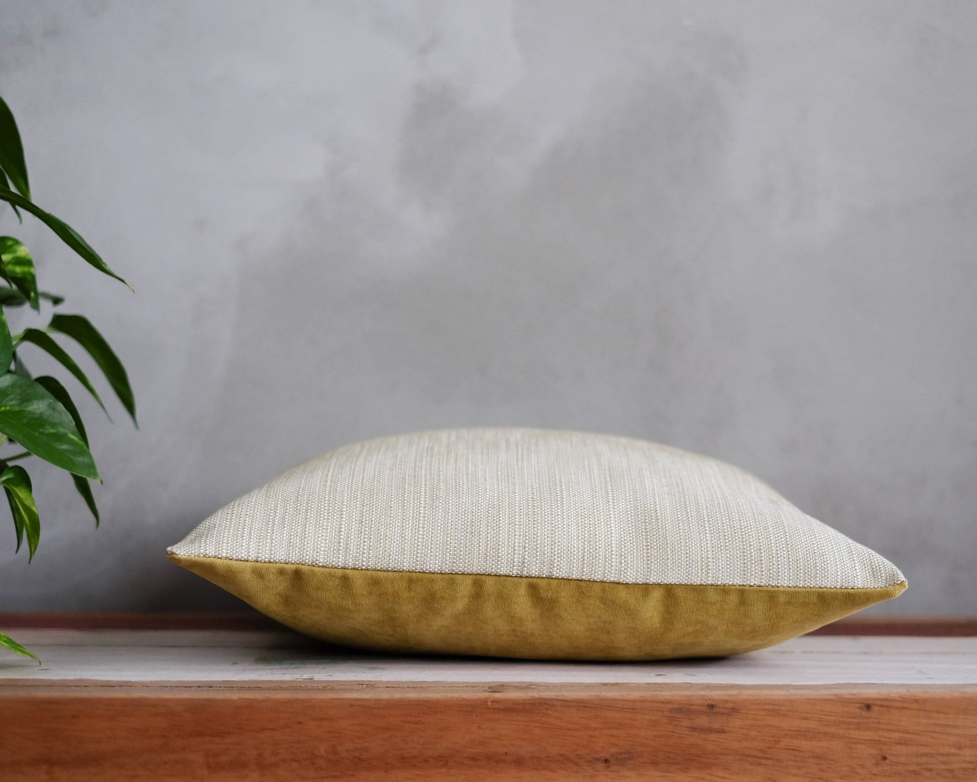 Yağ Yeşili Dokuma Nötr Color Kırlent Kılıfı