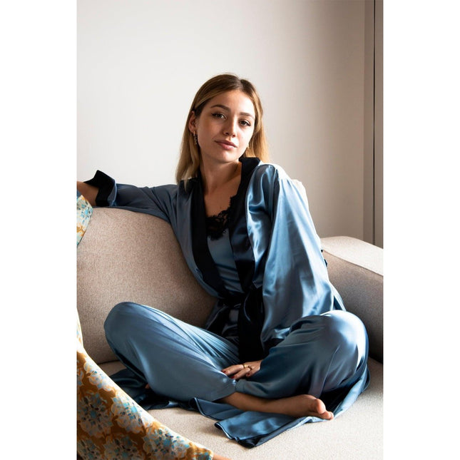 Mita Concept - İpeksi Saten Mavi Düz Kol Kimono ve Pantolonlu Bluz Takımı - Pijama Takımı