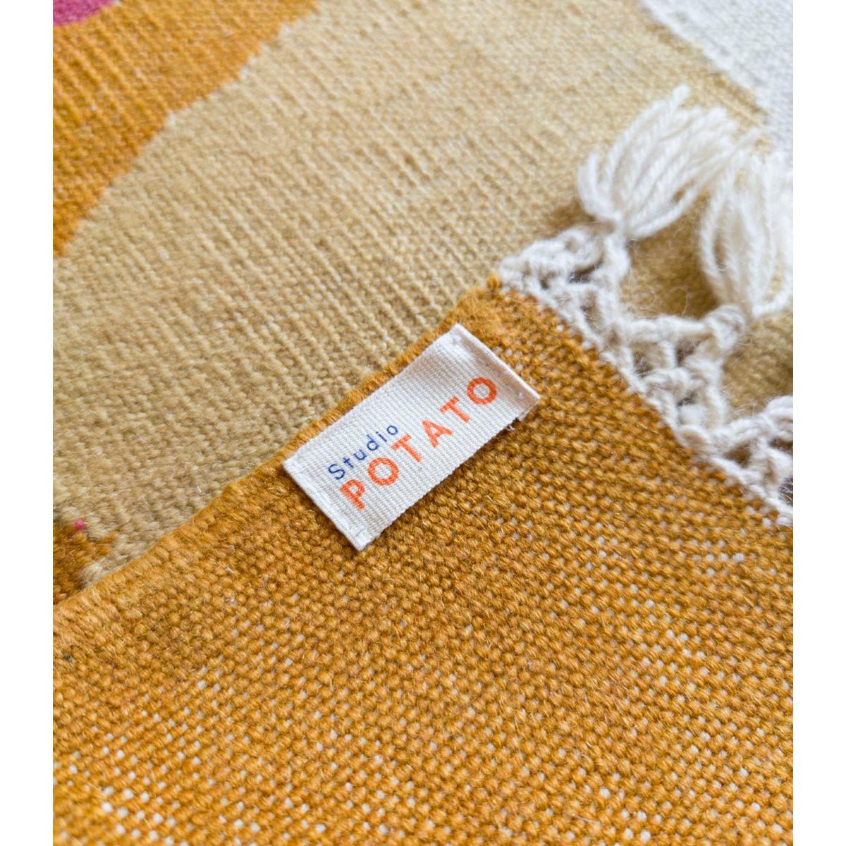 Terra Potta El Dokuması Kilim