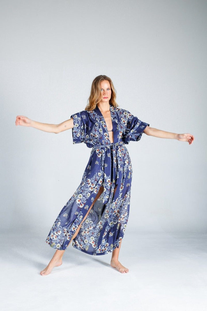 The Beach - Joy Flower Indigo Uzun Kimono - Kimono